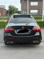 Mercedes-Benz A180 AMG Line Fulloption 2024, Auto's, Mercedes-Benz, 4 deurs, 4 cilinders, Leder en Stof, Zwart