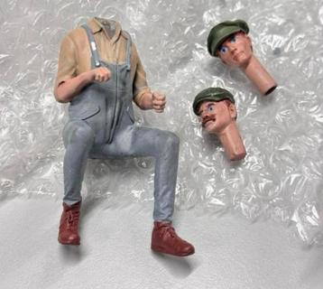 7/8ths Driver Hand Painted Garden Railway people 1:13.7 beschikbaar voor biedingen