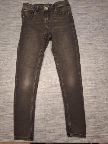 Zwarte broek jeans maat 140 (10 jaar) beschikbaar voor biedingen