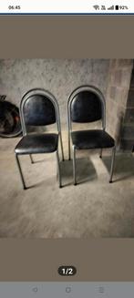 2 keukenstoelen, grijs, zeer stevig, samen voor, Huis en Inrichting, Stoelen, Ophalen, Zo goed als nieuw, Grijs