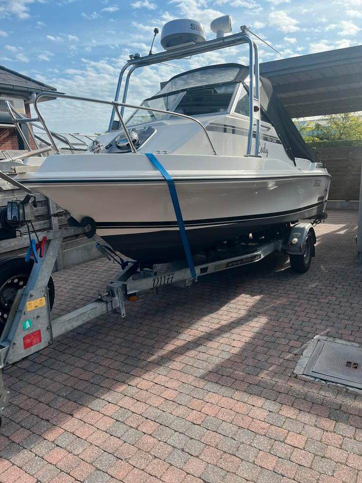 Beekman 540 fish cabin 115 pk suzuki, Watersport en Boten, Vis- en Consoleboten, Zo goed als nieuw, Ophalen