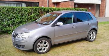 Belle Volkswagen Polo 1.2i bien entretenue - Faible km -CTok, Autos, Argent ou Gris, Achat, 5 portes, 5 places
