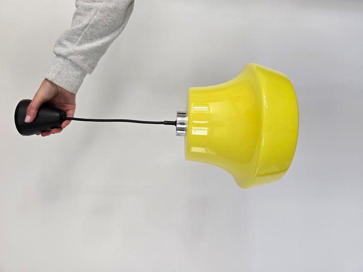Glazen Vintage Opaline Glas Hanglamp Geel/ Oranje, Huis en Inrichting, Lampen | Hanglampen, Zo goed als nieuw, Glas, Ophalen