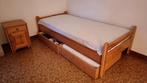 Eenpersoonsbed en nachtkastje., 90 cm, Ophalen, Bedbodem, 200 cm