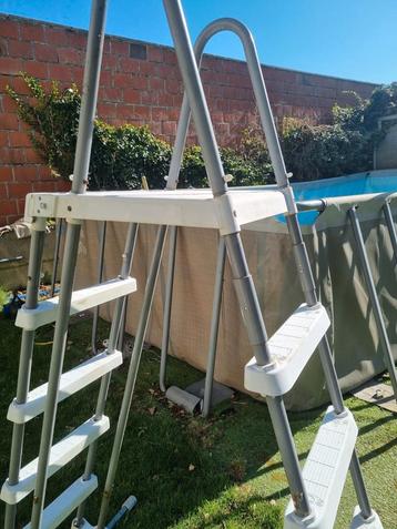 Intex zwembad ladder, Ophalen, Gebruikt, Ladder