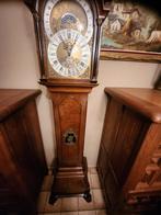 Super mooie speciale staande klok, met 3 bronzen beeldjes, Antiek en Kunst, Antiek | Klokken, Ophalen