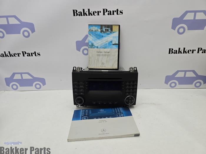 Système navigation d'un Mercedes Vito, Autos : Pièces & Accessoires, Électronique & Câbles, Mercedes-Benz, Utilisé, 3 mois de garantie