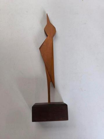 Vintage sculptuur, vogel beschikbaar voor biedingen