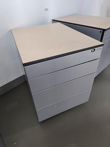 Metal office cabine beschikbaar voor biedingen