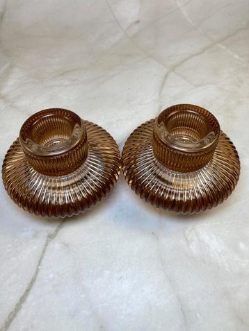 Bougeoirs  verre ambré pour bougies coniques et chauffe-plat beschikbaar voor biedingen