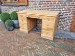 Vol eiken bureau, Huis en Inrichting, Ophalen of Verzenden, Zo goed als nieuw, Bureau