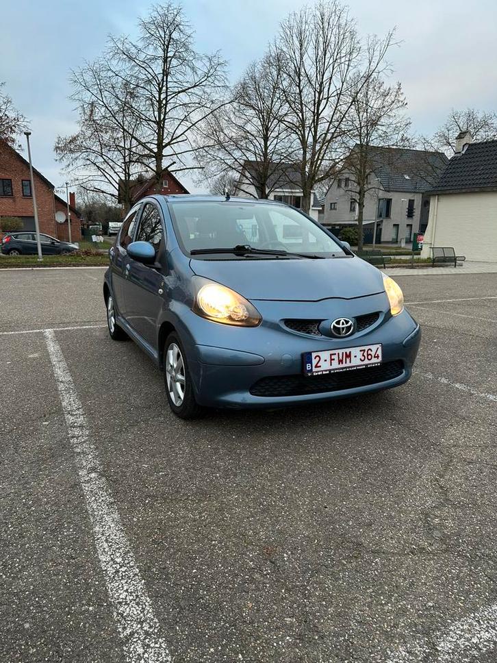 Toyota Aygo Music Edition | Benzine | Ideaal eerste auto, Autos, Toyota, Particulier, Aygo, Apple Carplay, Vitres électriques