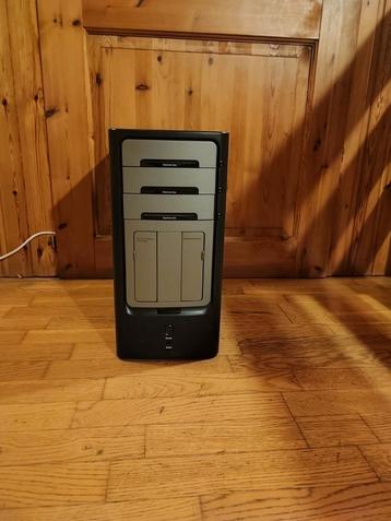 Retro gaming desktop w7 disponible aux enchères