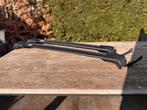 Thule Wingbar Edge dakdragers Porsche Taycan met dakrailing, Ophalen, Zo goed als nieuw