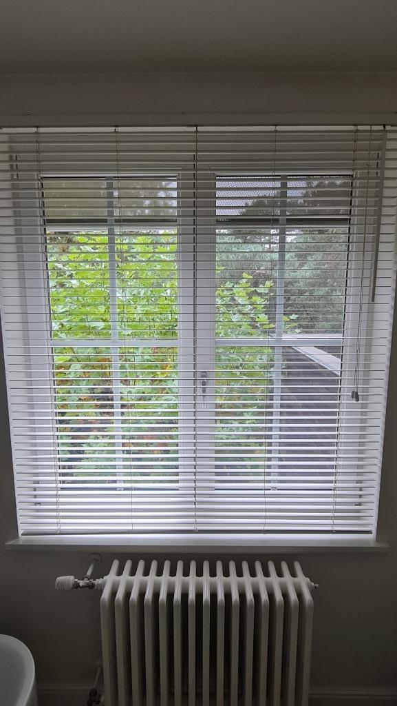 4 stuks jaloezie met houten latjes  (155H x 140B), Huis en Inrichting, Stoffering | Gordijnen en Lamellen, Zo goed als nieuw, 150 tot 200 cm