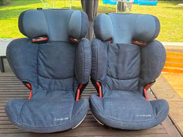 2 sièges auto bleu maxi cosi isofix beschikbaar voor biedingen