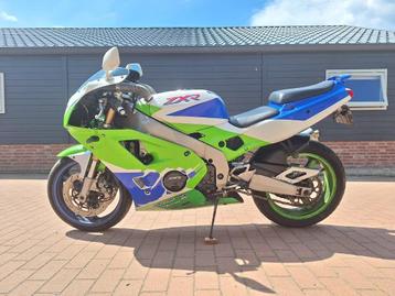 Kawasaki ZXR 400 oldtimer motor youngtimer 1995 sportmotor beschikbaar voor biedingen