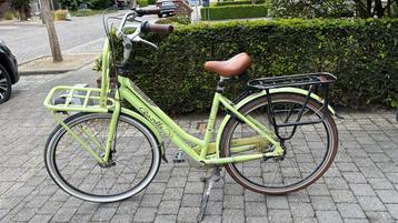 Dames fiets.  beschikbaar voor biedingen