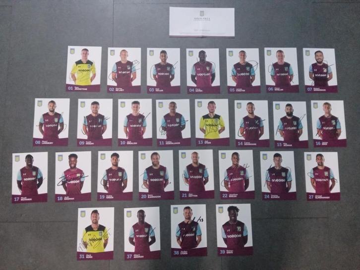 Gesigneerde 2017-2018 set spelerskaarten van Aston Villa FC, Sports & Fitness, Football, Neuf, Accessoires de club, Enlèvement ou Envoi