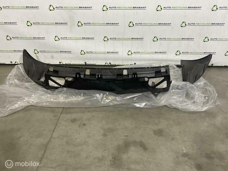 Achterbumper Diffuser Porsche Macan 95B NIEUW 95B043521001E0, Auto-onderdelen, Carrosserie, Porsche, Gebruikt, Ophalen of Verzenden
