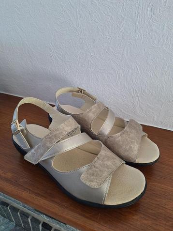 Sandalen mt 41 NIEUW