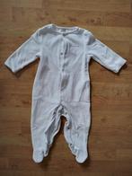 Baby pyjama dik wit fluweel met voetjes 12m, Ophalen of Verzenden, Gebruikt, Overige maten