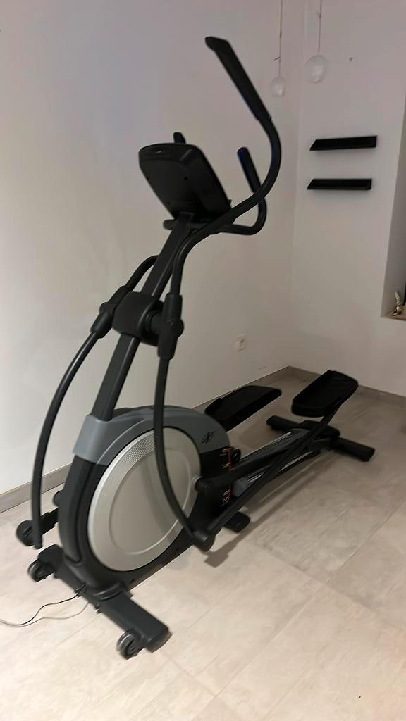 Cross trainer Nordictrack E 7.1 Lift, Sport en Fitness, Fitnessapparatuur, Gebruikt, Crosstrainer, Ophalen