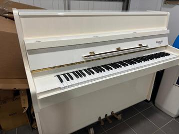 Piano RAMEAU PARIS  disponible aux enchères