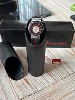 Quartz Omega NOS Geneva Dynamic 34 mm., Bijoux, Sacs & Beauté, Montres | Hommes, Enlèvement ou Envoi, Synthétique, Neuf, Montre-bracelet