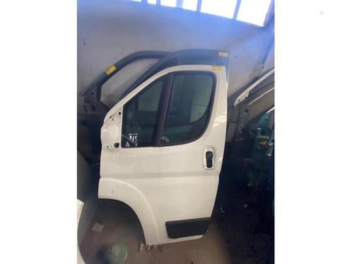 Portier 4Deurs links-voor van een Peugeot Boxer (EWP), Auto-onderdelen, Carrosserie, Deur, Peugeot, Gebruikt, 3 maanden garantie
