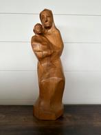 Sculpture en bois - Vierge à l'enfant, Enlèvement