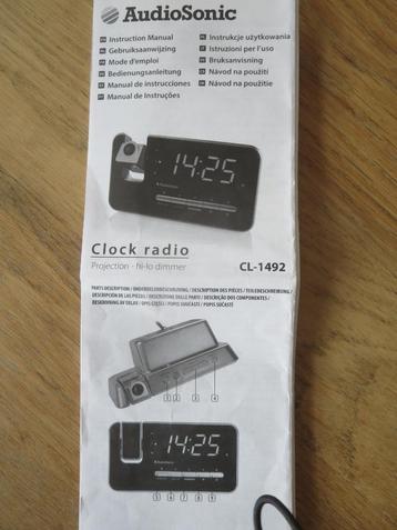 réveil radio électrique avec projection, Electroménager, Réveils, Enlèvement, Comme neuf