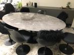 Table ovale Saarinen design en marbre italien, Enlèvement, Comme neuf, Ovale