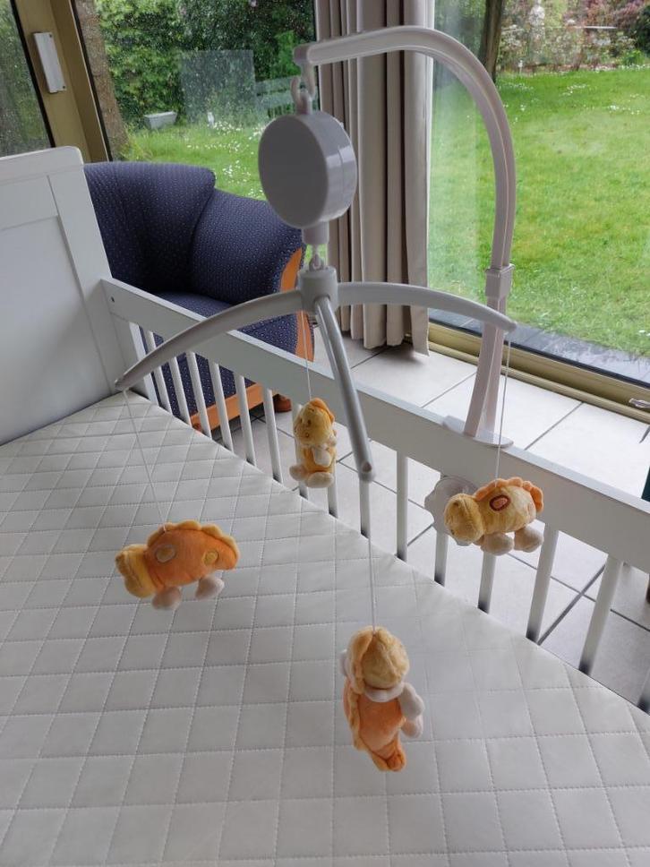 Leuke parkmobiel met muziek, Kinderen en Baby's, Speelgoed | Babyspeelgoed, Zo goed als nieuw, Mobiel, Met geluid, Ophalen