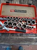 Dopsleutelset FACOM,30 delig ,6 kant van 10 tot maat 32.
2 v, Auto diversen, Autogereedschap, Ophalen, Zo goed als nieuw