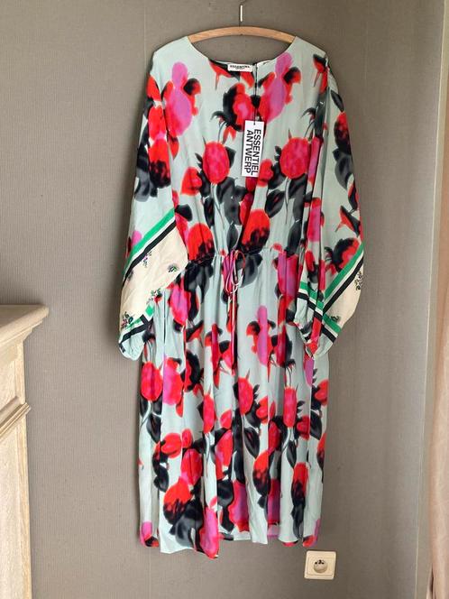 Nieuwe prachtige oversized Essentiel Antwerp jurk, Kleding | Dames, Jurken, Nieuw, Maat 38/40 (M), Onder de knie, Ophalen