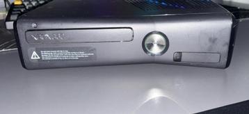 XBOX 360, 360 S, Avec 1 manette, Enlèvement, 250 GB