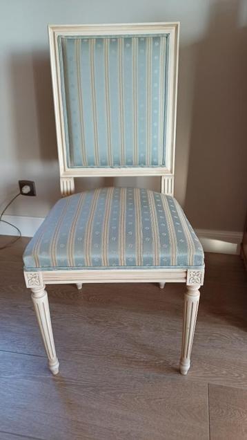 Stoelen beschikbaar voor biedingen