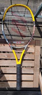 Yonex tennisracket van titanium., Sport en Fitness, Tennis, Ophalen of Verzenden, Zo goed als nieuw, Racket