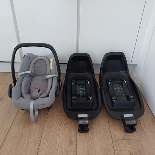 Autostoel maxi-cosi rock + 2x familyfix one isize, Kinderen en Baby's, Autostoeltjes, Zo goed als nieuw, Maxi-Cosi, 0 t/m 10 kg