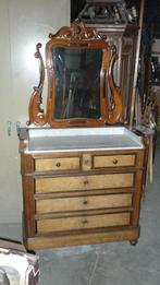MOOIE MACHONIEHOUTEN COMMODE, Ophalen