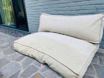 Palletkussens beschikbaar voor biedingen