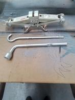 Cric- clef de roue complet NISSAN PIXO/SUZUKI ALTO, Autos : Pièces & Accessoires, Enlèvement ou Envoi