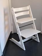 Stokke Tripp Trapp kinderstoel NIEUW MODEL in wit, Ophalen, Zo goed als nieuw, Meegroeistoel, Aanschuifbaar