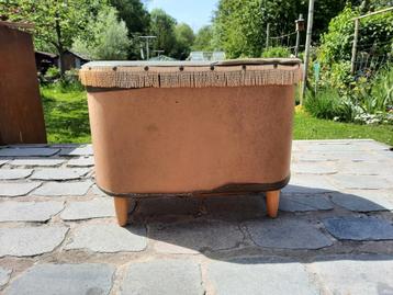 Coffre 1960 à recouvrir beschikbaar voor biedingen