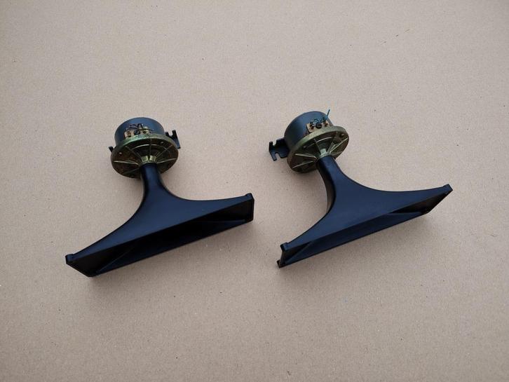 2x Horn NSM Pestige enz (Div) jukebox, Verzamelen, Automaten | Jukeboxen, Verzenden