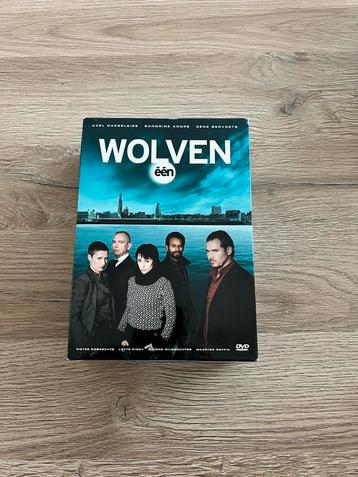Dvd box serie wolven beschikbaar voor biedingen