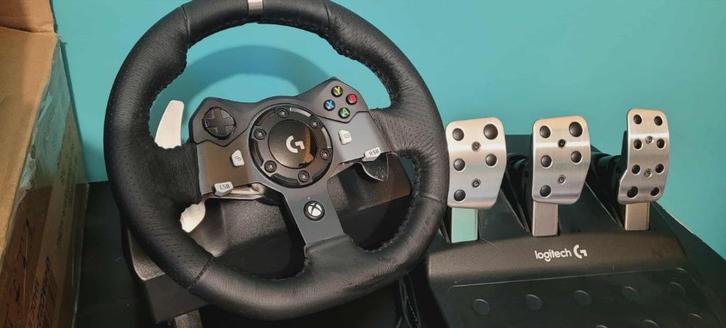 Volant Logitech g920 comme neuf (pc/xbox), Games en Spelcomputers, Spelcomputers | Xbox | Accessoires, Zo goed als nieuw, Stuurtje of Sportattribuut