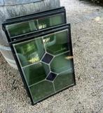 Glasramen met geometrisch patroon, Ophalen