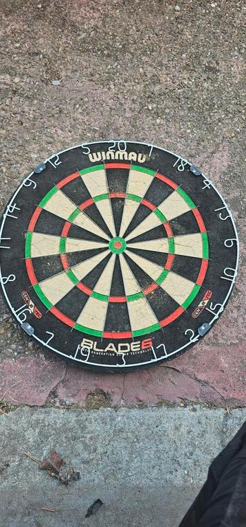 Darts 1 kopen de andere gratis! beschikbaar voor biedingen